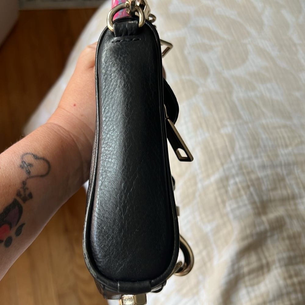 REBECCA MINKOFF BLACK LEATHER SILVER CHAIN LARGE MAC CROSSBODY BAG - Picture 3 of 14